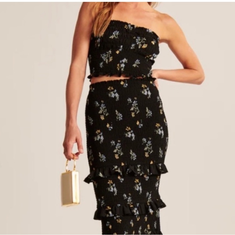 Abercrombie & Fitch Black Floral Faux Silk Smocked Cami